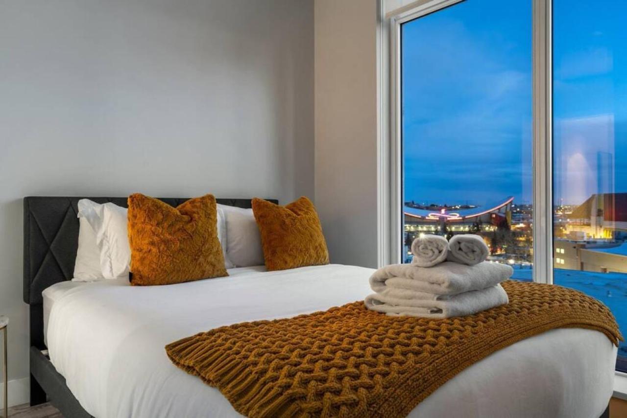 Luxury Apartment On The 9Th Floor Near Stampede, Complimentary Wine, 2 Car Ug Parking YYC 외부 사진